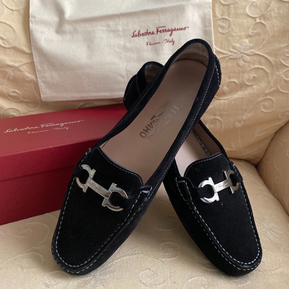 Salvatore Ferragamo Driving Loafers in Black